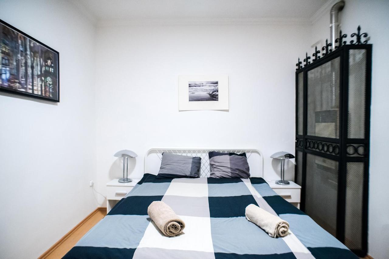 Apartment At The Deak Ferenc Ter ブダペスト エクステリア 写真